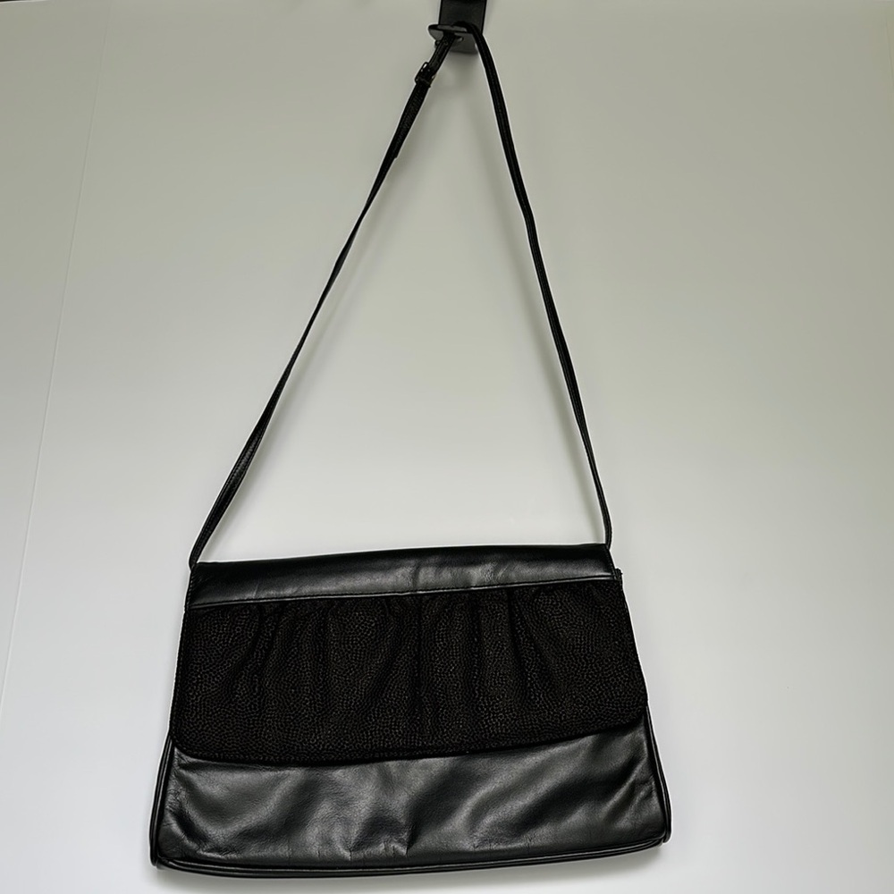 Hattie Carnegie Vintage Bag 12x8x1.5 Magnetic Snap Flap Closure Flaw